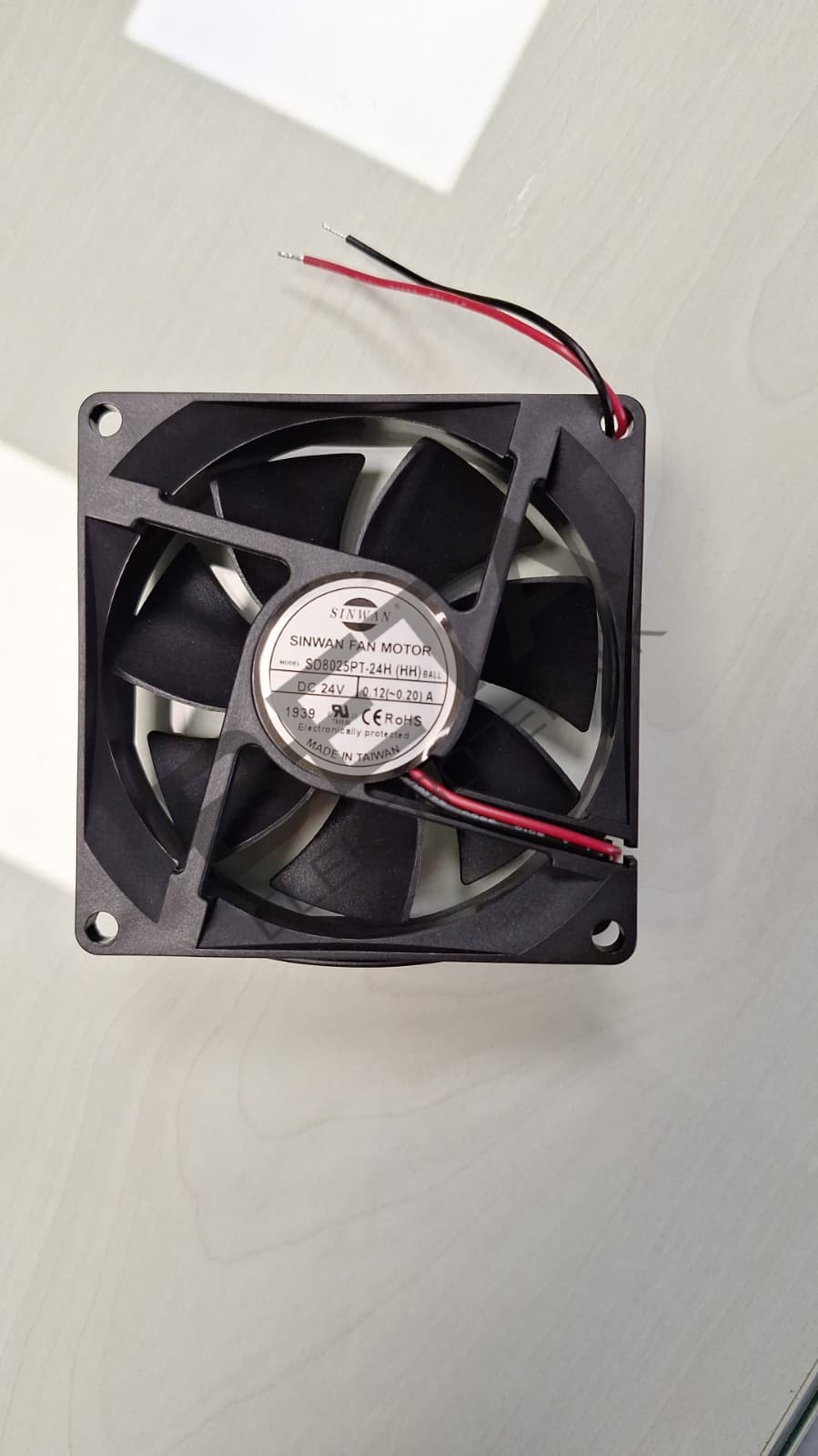 SD8025PT-24HB(HH) DC FAN 24VDC 7 BLD.